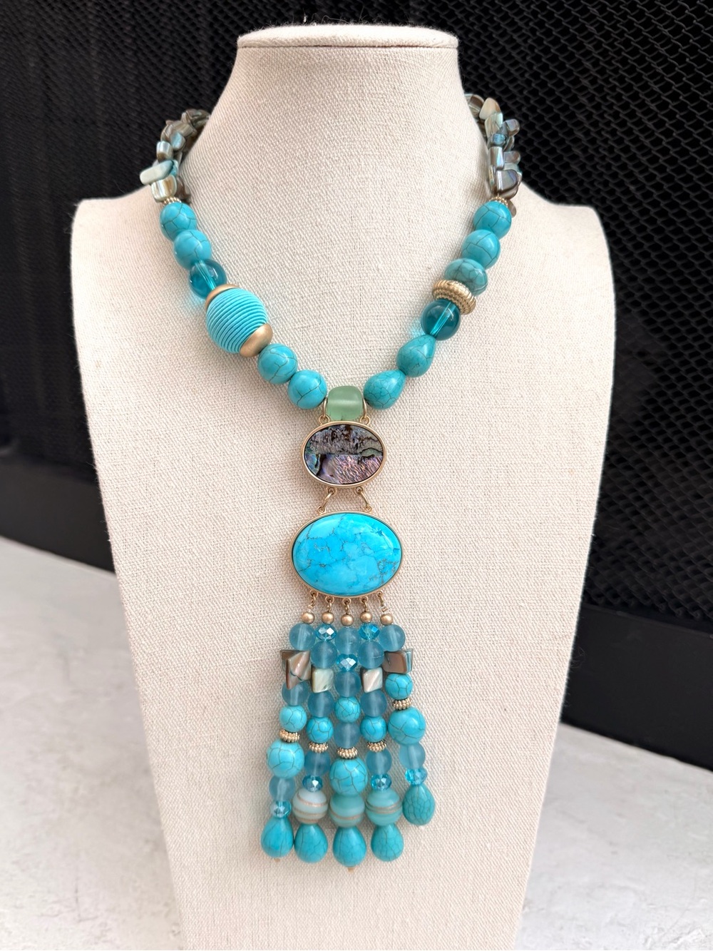 Chico’s Faux Turquoise Shell Beaded Statement Pendant Necklace
